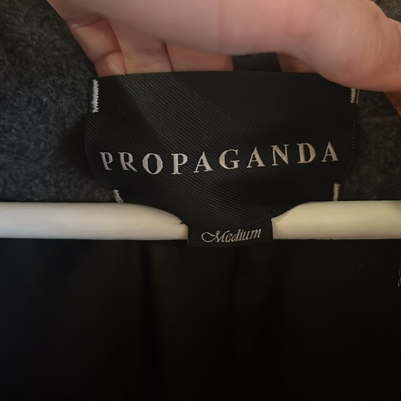 Propaganda (from Plenty) wool coat grey size M - Picture 3 of 4